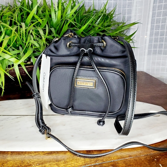 COPY - Calvin Klein Belfast Bucket Crossbody Backpack Bag In Black & Gold